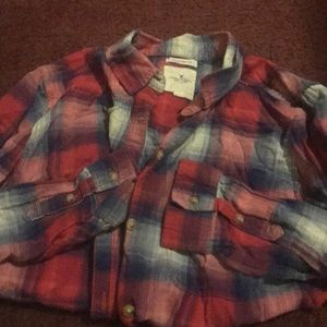 American Eagle button up long sleeves plaid